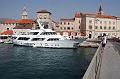 Trogir                     2 
